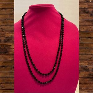 AUSTRALIA BLACK CRYSTAL LONG NECKLACE